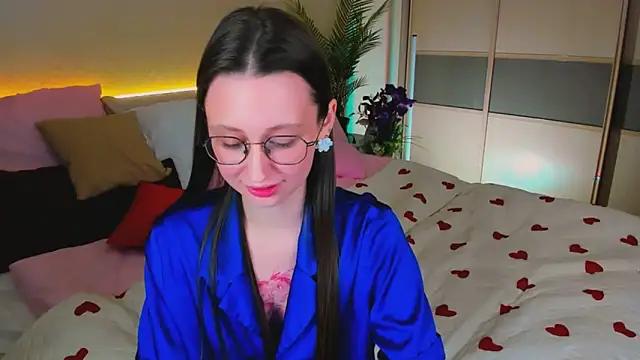 YourLovellyStory online show from March 2026 11:27:02 AM