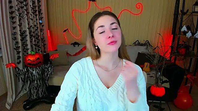 Snapshot of SensitiveSooul chatting on October 2025 07:27:02 PM SensitiveSooul online show from October 2025 07:27:02 PM