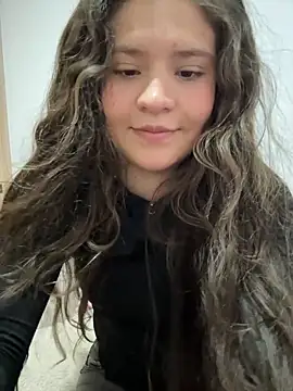 Emilyybennet  online show from April 2026 10:56:02 PM