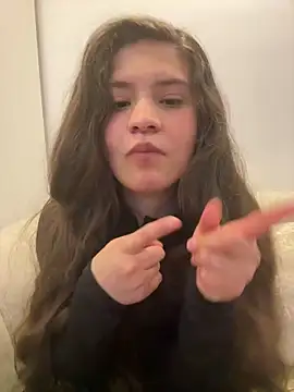 Snapshot of Emilyybennet_ chatting on May 2026 01:10:02 AM Emilyybennet online show from May 2026 01:10:02 AM