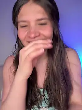 Snapshot of Emilyybennet_ chatting on July 2026 03:11:01 AM Emilyybennet online show from July 2026 03:11:01 AM