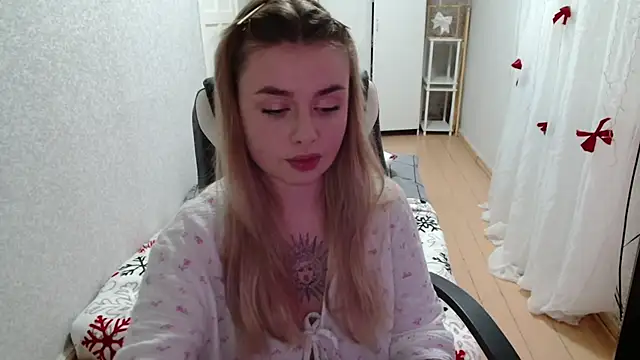 AngelicaHollywood online show from December 2025 09:30:01 PM