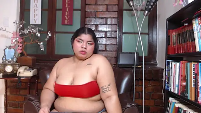 Lia Arellano online show from December 2025 07:20:02 PM