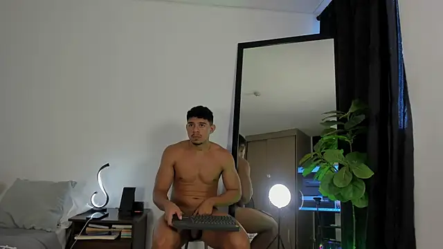 austin spears  online show from October 2025 09:13:02 PM