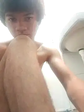 Richardwhite69 online show from October 2025 07:42:02 PM