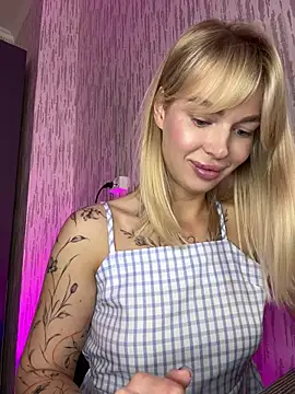 Snapshot of miss_veroNika chatting on September 2025 03:28:01 AM miss veroNika online show from September 2025 03:28:01 AM