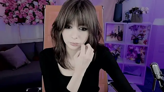 CrystallBloom online show from February 2026 01:08:02 PM