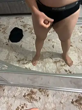 yellova online show from February 2026 06:34:02 PM