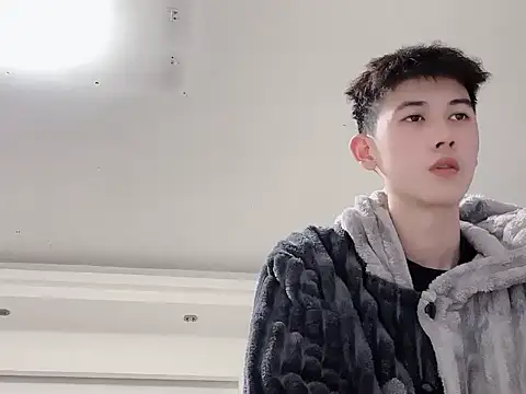 xiaojie2563 online show from November 2025 11:02:01 AM