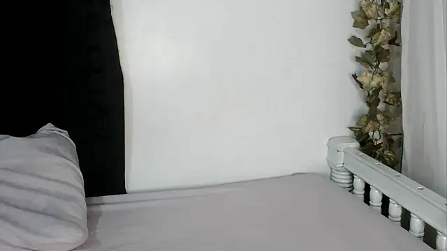 angelainparis28 online show from September 2025 06:36:01 AM