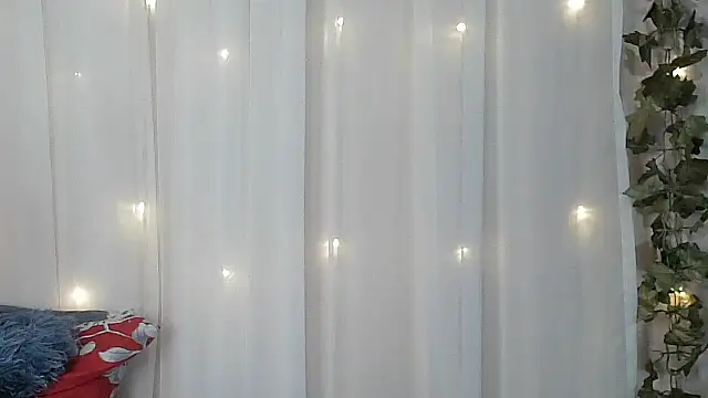 angelainparis28 online show from November 2025 05:07:02 AM