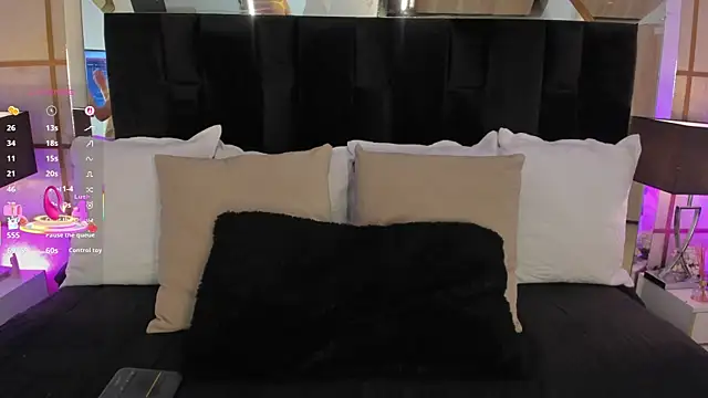 Snapshot of GretaVelvet chatting on October 2025 06:45:02 PM GretaVelvet online show from October 2025 06:45:02 PM