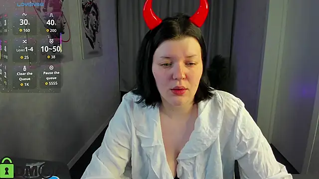 Michele Greenn online show from October 2025 01:06:02 AM