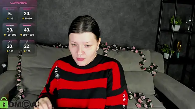 Michele Greenn online show from November 2025 12:21:02 AM