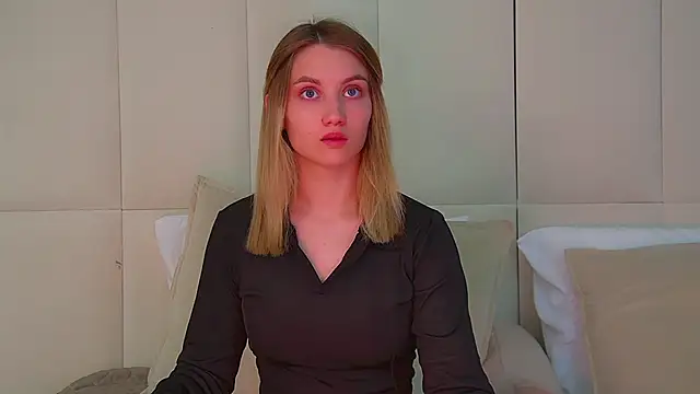 StacyEvances online show from June 2026 07:48:01 PM