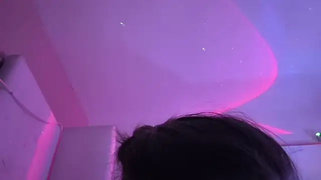 SparklesB1tch online show from May 2026 10:14:02 PM