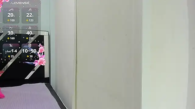 iisabella noa online show from October 2025 01:00:01 PM