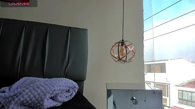 iisabella noa online show from April 2026 12:22:01 PM