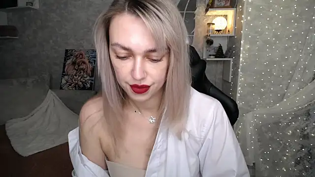 Snapshot of NickyAdamidi chatting on January 2026 03:28:01 PM NickyAdamidi online show from January 2026 03:28:01 PM