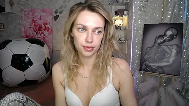 NickyAdamidi online show from July 2026 04:09:02 PM