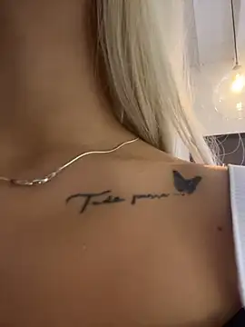 MystiqueXXX online show from November 2025 01:07:02 PM