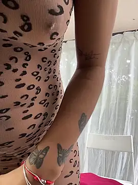 MystiqueXXX online show from December 2025 01:08:01 PM