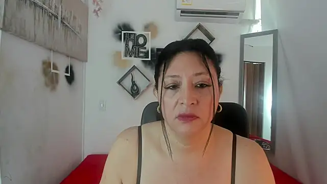 tatiana sofiaa online show from October 2025 01:30:01 PM