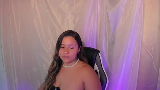 ElaBourn  online show from March 2026 02:19:02 AM