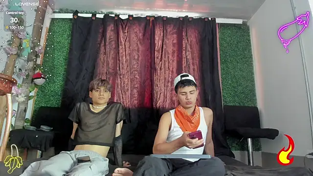 spicy adonhis online show from October 2025 07:36:02 PM