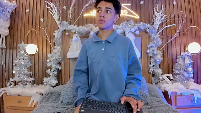 owen  johnson online show from December 2025 12:23:02 PM