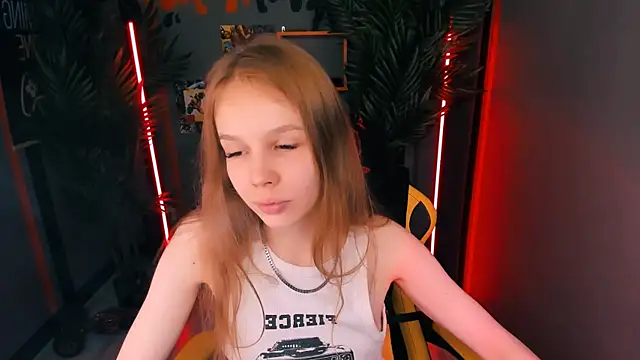 Selen hells weet online show from October 2025 05:03:01 PM