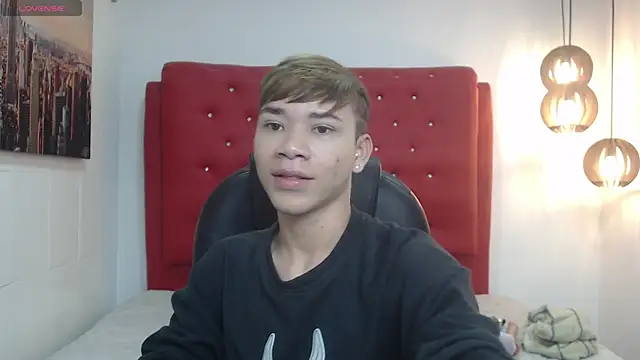 nathanclay online show from November 2025 03:37:02 AM