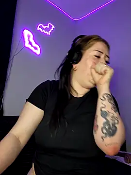 HarleyDemon666 online show from November 2025 04:34:01 AM