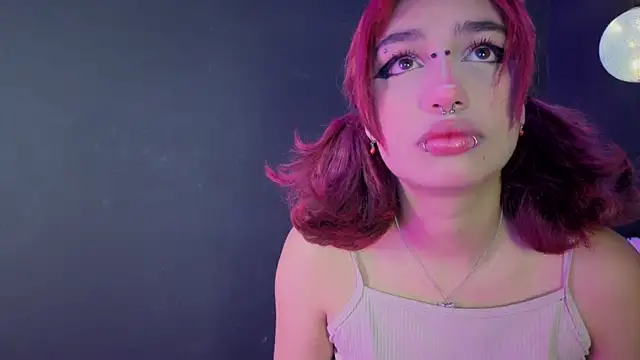 zoelight18 online show from September 2025 03:28:01 AM