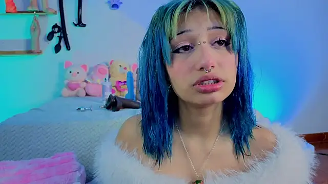 zoelight18 online show from March 2026 12:11:01 PM