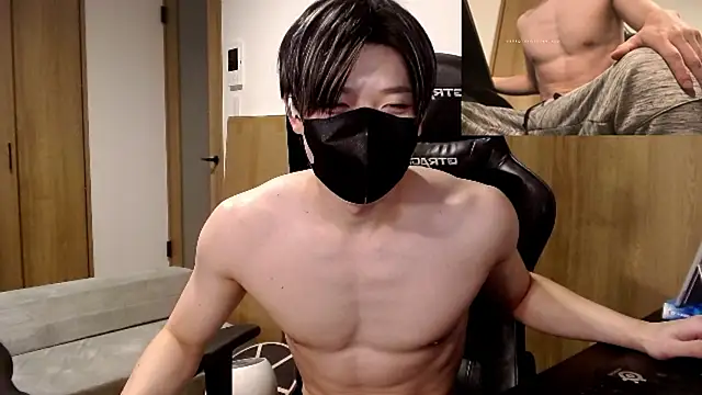 Snapshot of Mei-Tanaka chatting on November 2025 02:20:02 PM Mei-Tanaka online show from November 2025 02:20:02 PM