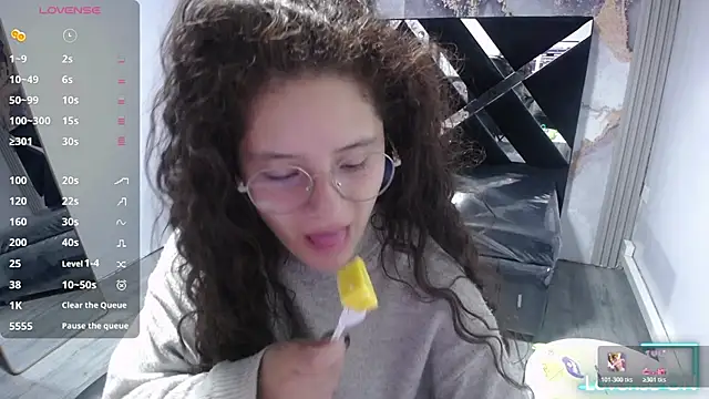 Velvet Moon V online show from February 2026 12:30:01 PM