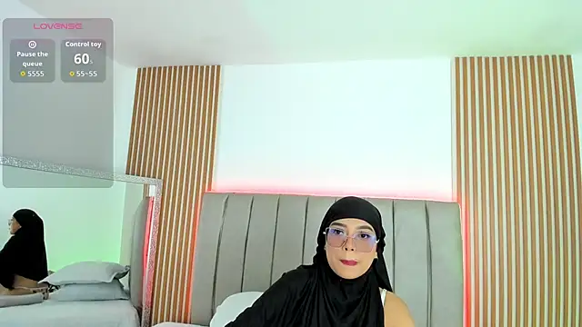 Snapshot of naishaa_ chatting on October 2025 06:49:02 PM naishaa online show from October 2025 06:49:02 PM