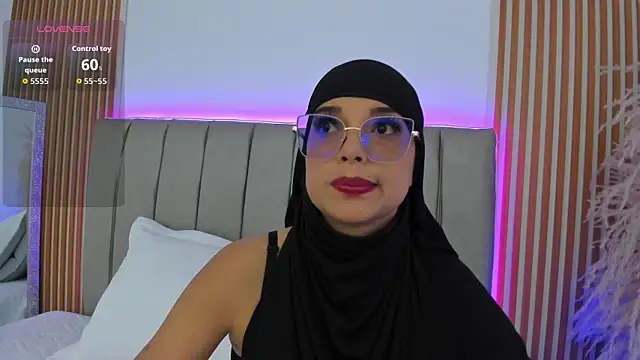 Snapshot of naishaa_ chatting on November 2025 06:42:02 PM naishaa online show from November 2025 06:42:02 PM