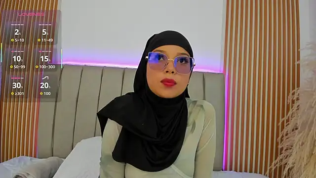 Snapshot of naishaa_ chatting on November 2025 06:03:02 PM naishaa online show from November 2025 06:03:02 PM