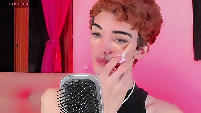 Baby FenixTS online show from April 2026 10:58:02 PM