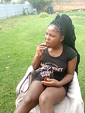 SweetHoney21  online show from February 2026 10:01:02 AM