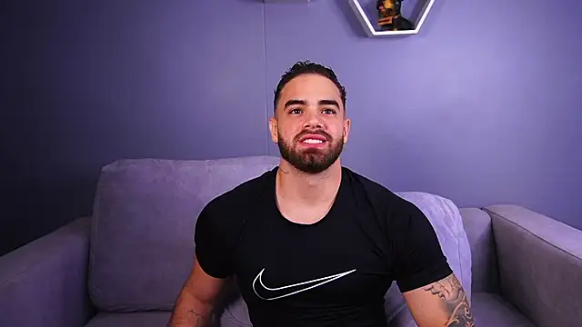 Snapshot of Paul_Phoenix chatting on December 2025 08:24:02 PM Paul Phoenix online show from December 2025 08:24:02 PM