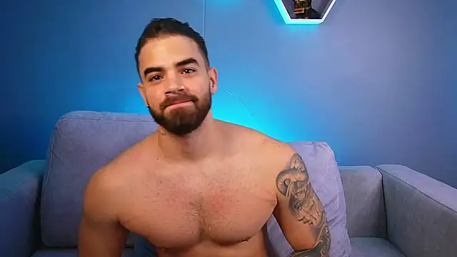 Snapshot of Paul_Phoenix chatting on January 2026 06:43:02 PM Paul Phoenix online show from January 2026 06:43:02 PM