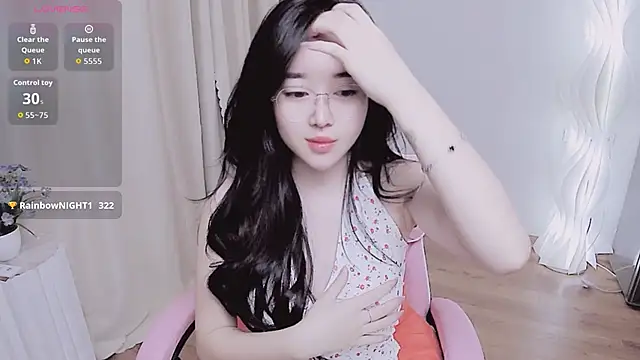 Snapshot of Miu-999 chatting on September 2025 02:11:01 AM Miu-999 online show from September 2025 02:11:01 AM