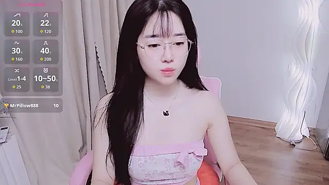 Snapshot of Miu-999 chatting on October 2025 02:11:02 AM Miu-999 online show from October 2025 02:11:02 AM