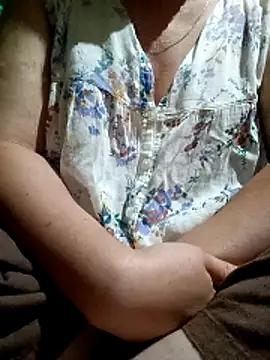 Snapshot of babyjunee12 chatting on May 2026 03:40:02 PM babyjunee12 online show from May 2026 03:40:02 PM