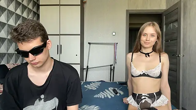 merycouple online show from June 2026 06:34:01 AM