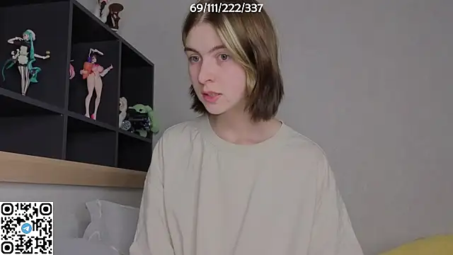 Snapshot of bertamimi chatting on October 2025 06:12:01 PM bertamimi online show from October 2025 06:12:01 PM