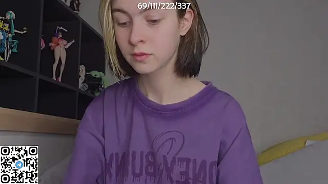 Snapshot of bertamimi chatting on October 2025 06:30:02 PM bertamimi online show from October 2025 06:30:02 PM